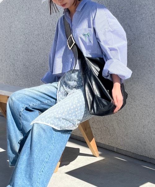 nemne store(ネンネストア)の「リボンモチーフ刺繍アソートストライプショートシャツ(シャツ/ブラウス・レディース・ライトブルー/アイボリー/ブルー・フリー)」の15枚目の写真