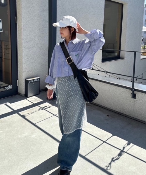 nemne store(ネンネストア)の「リボンモチーフ刺繍アソートストライプショートシャツ(シャツ/ブラウス・レディース・ライトブルー/アイボリー/ブルー・フリー)」の18枚目の写真