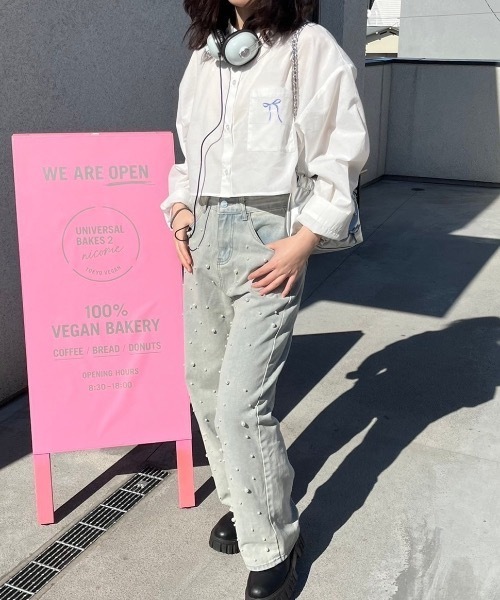 nemne store(ネンネストア)の「リボンモチーフ刺繍アソートストライプショートシャツ(シャツ/ブラウス・レディース・ライトブルー/アイボリー/ブルー・フリー)」の5枚目の写真