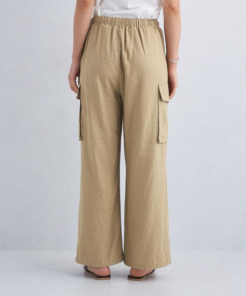green label relaxing(グリーンレーベルリラクシング)の「BREEZE LINEN ブリーズリネン カーゴ パンツ(カーゴパンツ・レディース・ブラック/ベージュ・36/38)」の13枚目の写真
