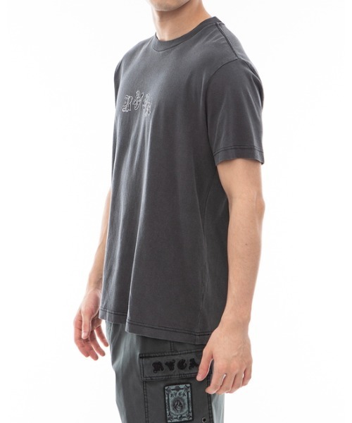 RVCA(ルーカ)の「RVCA メンズ 【BENJAMIN JEANJEAN】 DREAM REAPER SS Tシャツ 【2024年夏モデル】/ルーカ半袖バックプリントTシャツ(Tシャツ/カットソー・メンズ・グレー/ブラック・X-LARGE/MEDIUM/SMALL/LARGE)」の4枚目の写真