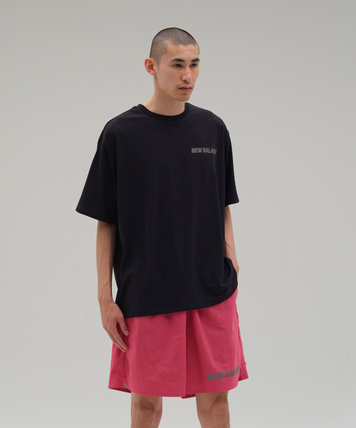 NEW BALANCE（ニューバランス）の「NEW BALANCE　MET24 Reflection NB Logo T-Shirts（Tシャツ/カットソー・メンズ・ブラック/ホワイト・LARGE/MEDIUM/X-LARGE）」の3枚目の写真