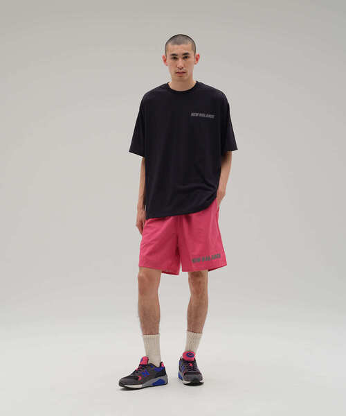 NEW BALANCE（ニューバランス）の「NEW BALANCE　MET24 Reflection NB Logo T-Shirts（Tシャツ/カットソー・メンズ・ブラック/ホワイト・LARGE/MEDIUM/X-LARGE）」の5枚目の写真