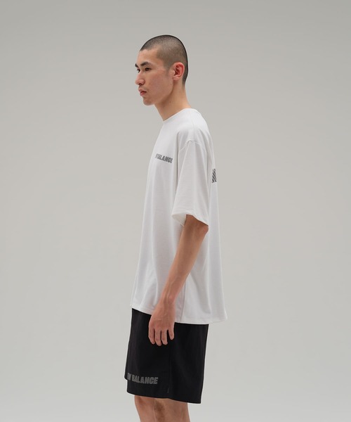 NEW BALANCE（ニューバランス）の「NEW BALANCE　MET24 Reflection NB Logo T-Shirts（Tシャツ/カットソー・メンズ・ブラック/ホワイト・LARGE/MEDIUM/X-LARGE）」の7枚目の写真