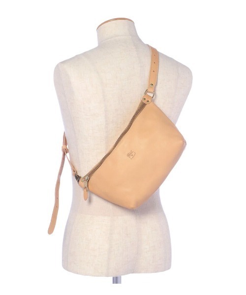 IL BISONTE（イルビゾンテ）の「IL BISONTE / ORIGINAL LEATHER / SHOULDER BAG（ショルダーバッグ・レディース・グレー/ブラック/ナチュラル/ライトブラウン/グリーン/ダークブラウン/レンガ・FREE）」の14枚目の写真