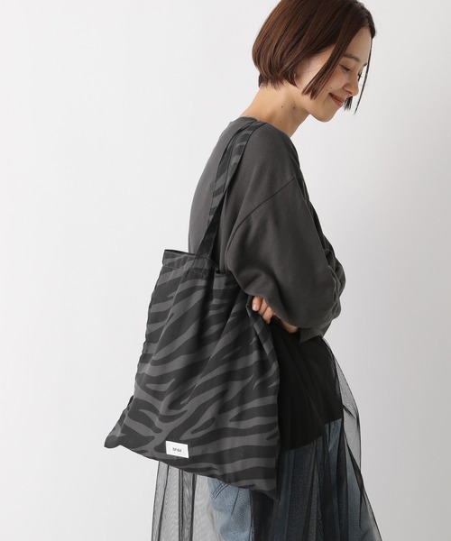 LEPSIM（レプシィム）の「アソートプリントトート　129699（トートバッグ・レディース・グレー系その他/レオパード/ブラウン系その他/グレー系その他2・ONE SIZE）」の2枚目の写真