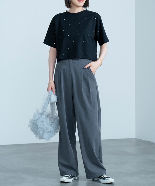 HEILIS(ヘイリス)の「ラインストーン付きクロップドTシャツ/ビジュー(Tシャツ/カットソー・レディース・ホワイト/ブラック・FREE)」の6枚目の写真