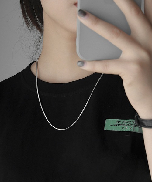 DiamondHearts（ダイヤモンドハーツ）の「シンプルスネークネックレス（ネックレス・メンズ・シルバー・50cm/55cm/60cm）」の8枚目の写真
