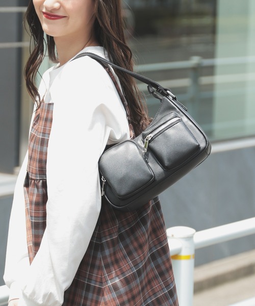 Honeys（ハニーズ）の「アウトポケットバッグ（ショルダーバッグ・レディース・シルバー/アイボリー/ブラック/グレー/レッド/ブラウン・FREE）」の10枚目の写真