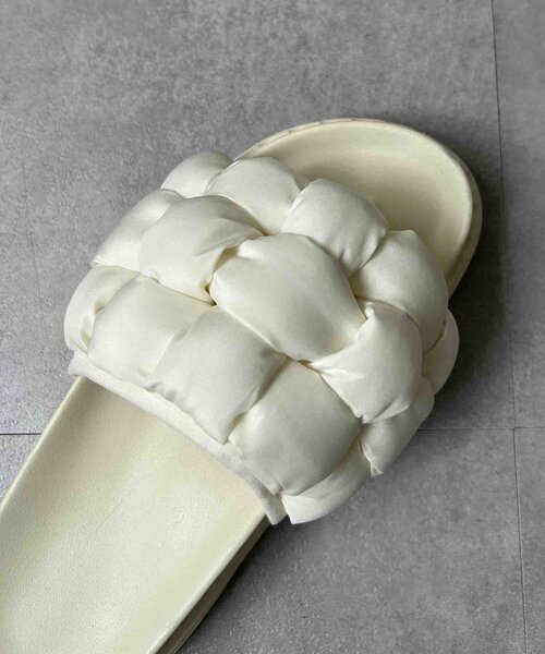 Thevon（ゼボン）の「パデットサンダル（サンダル・レディース・オフホワイト/ブラック・L/M）」の12枚目の写真