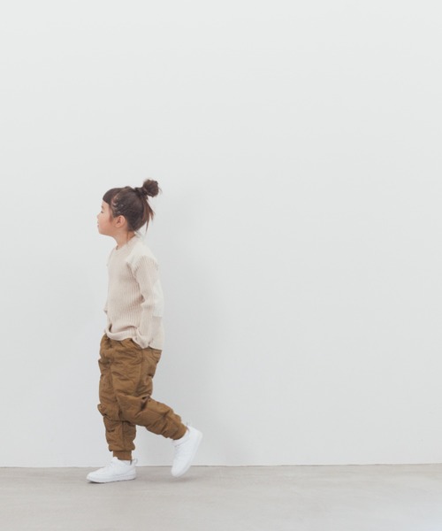 LOWRYS FARM（ローリーズファーム）の「ミリタリーニットプルオーバーロングスリーブ　145397（ニット/セーター・キッズ・アイボリー/ブラック/カーキ・110cm/120cm/130cm/140cm/150cm）」の19枚目の写真