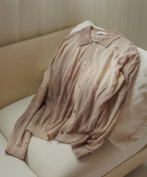 ADAM ET ROPE'(アダムエロペ)の「【WEB限定】シアー グラデーション ニットポロ カーディガン / ロングシーズン着用可能 / ユニセックス(カーディガン/ボレロ・メンズ・ライトグレー/ブルー系その他4/ブラウン系その他2・M/L)」の3枚目の写真