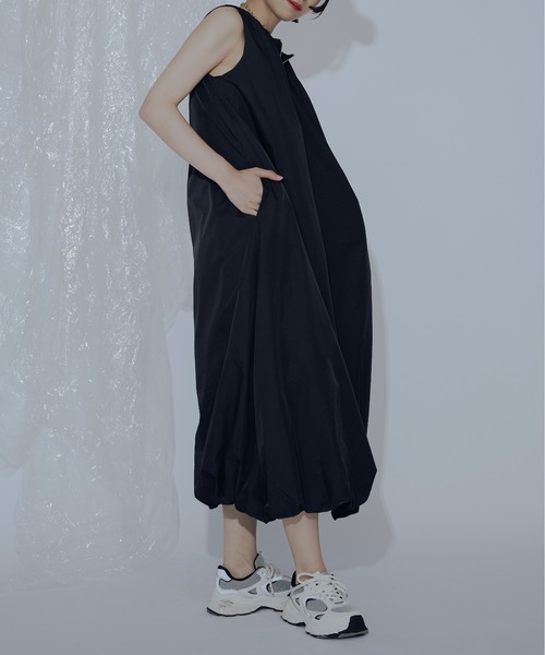 Ezick（エジック）の「フロントジップバルーンワンピース（ワンピース