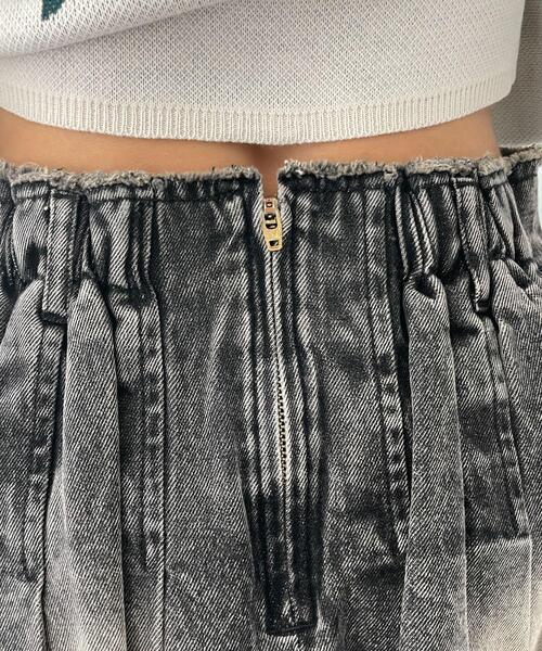WEGO（ウィゴー）の「WEGO/ヴィンテージウォッシュプリーツスカパン（デニムスカート・レディース・ブラック系その他/コバルトブルー・FREE）」の5枚目の写真