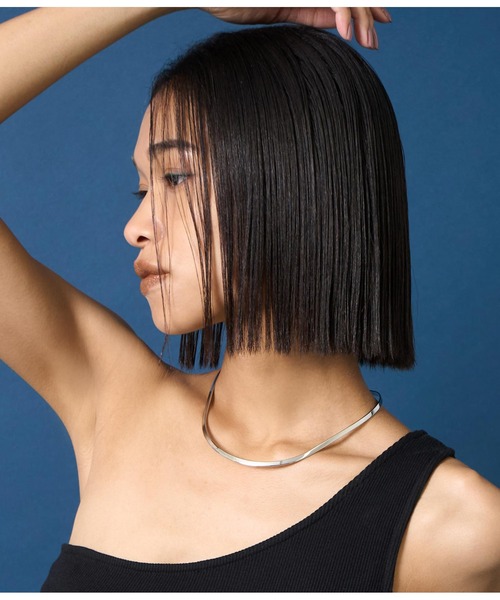 Settimissimo（セッティミッシモ）の「金属アレルギー対応ステンレスカーブデザインシンプルネックカフ（ネックレス・レディース・シルバー/ゴールド・FREE）」の5枚目の写真