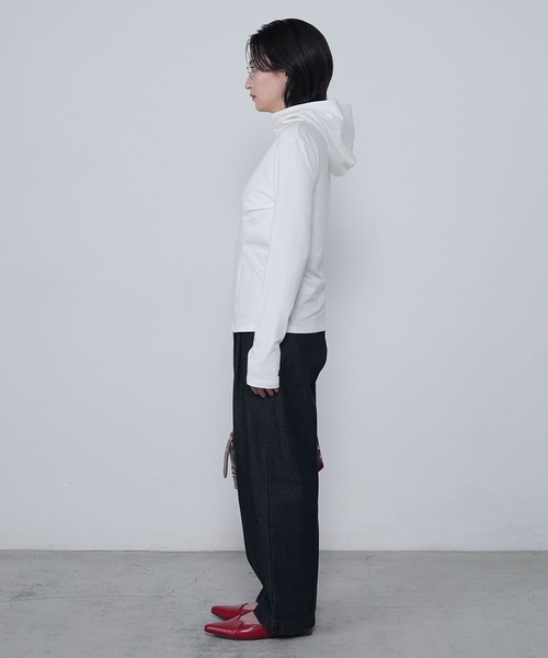 le ELMi(ルエルミ)の「Compact hoodie pullover / コンパクトフーディカットソー(Tシャツ/カットソー・レディース・オフホワイト/グレー/ブラック・FREE)」の15枚目の写真