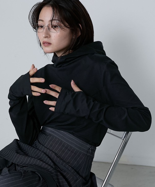 le ELMi(ルエルミ)の「Compact hoodie pullover / コンパクトフーディカットソー(Tシャツ/カットソー・レディース・オフホワイト/グレー/ブラック・FREE)」の4枚目の写真