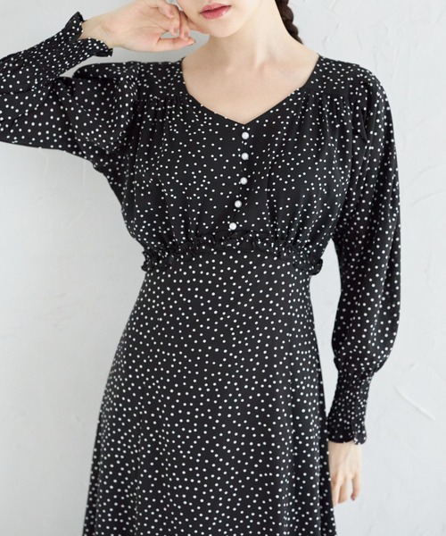 ウエストりぼん付きパール＆フリル装飾ドットワンピース（ワンピース）｜tocco closet（トッコ クローゼット） 5,387円