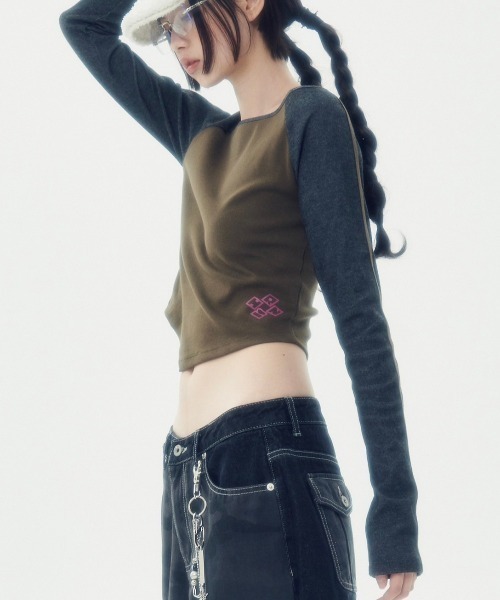 【セール】韓国ブランド runningHIGH ランニングハイ SPORTS SLIM RAGLAN TEE スポーツスリムラグランTシャツ トラックTシャツ クロップドTシャツ プリントTシャツ ロンT 長袖 バックロゴ 韓国ファッション 韓国ストリート ストリートファッション(Tシャツ/カットソー)|runningHIGH(ランニングハイ) 【セール】韓国ブランド runningHIGH ランニングハイ SPORTS SLIM RAGLAN TEE スポーツスリムラグランTシャツ トラックTシャツ クロップドTシャツ プリントTシャツ ロンT 長袖 バックロゴ 韓国ファッション 韓国ストリート ストリートファッション(Tシャツ/カットソー)|runningHIGH(ランニングハイ)