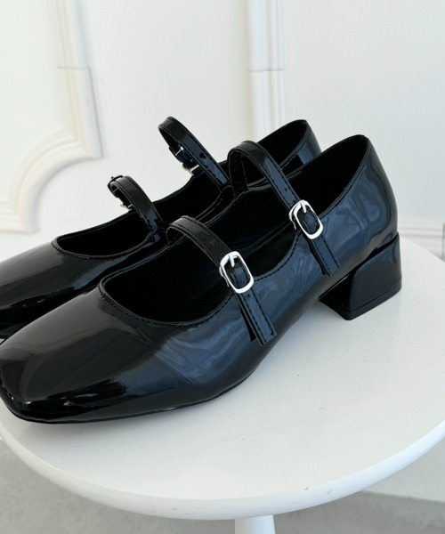 Loueme(ルエム)の「ローヒールダブルストラップシューズ(パンプス・レディース・シルバー/ブラック・23.5cm/24.5cm)」の15枚目の写真