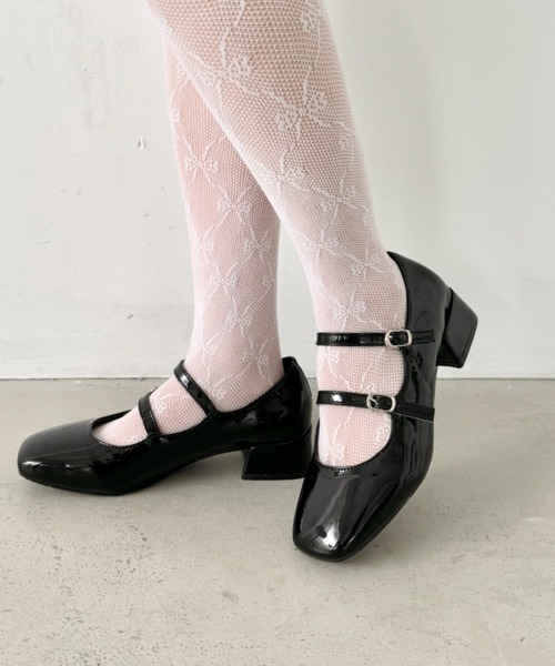 Loueme(ルエム)の「ローヒールダブルストラップシューズ(パンプス・レディース・シルバー/ブラック・23.5cm/24.5cm)」の3枚目の写真