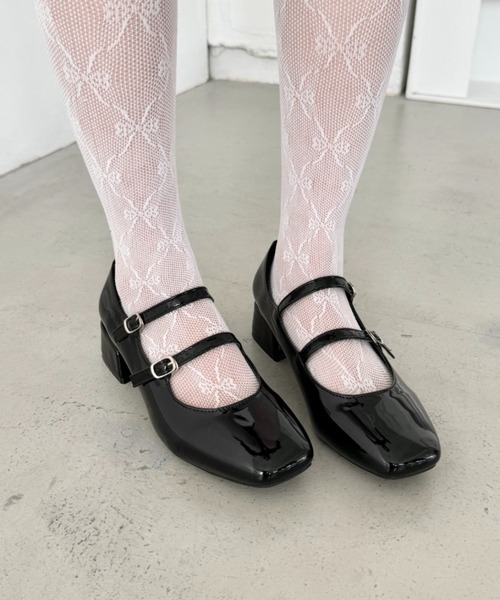 Loueme(ルエム)の「ローヒールダブルストラップシューズ(パンプス・レディース・シルバー/ブラック・23.5cm/24.5cm)」の5枚目の写真