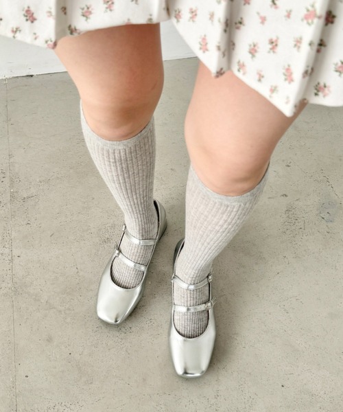 Loueme(ルエム)の「ローヒールダブルストラップシューズ(パンプス・レディース・シルバー/ブラック・23.5cm/24.5cm)」の12枚目の写真