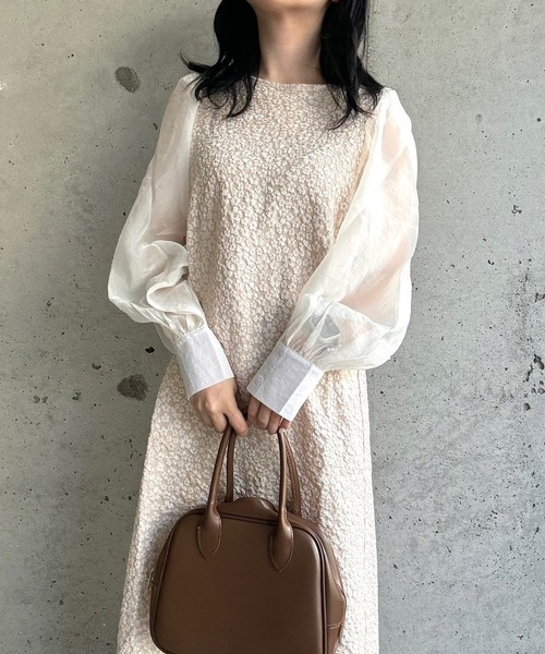 merrylatte(メリーラテ)の「花柄ロングドレスワンピース(ワンピース・レディース・ブラック/アイボリー・SMALL)」の16枚目の写真