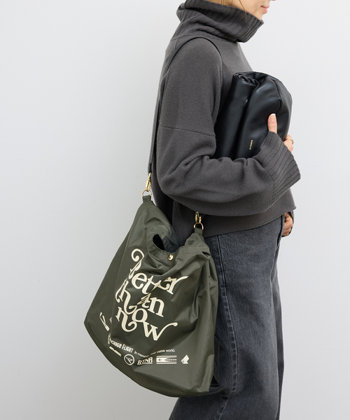 Deuxieme Classe(ドゥーズィエムクラス)の「BTN Nylon Bag(トートバッグ・レディース・カーキ・FREE)」の2枚目の写真