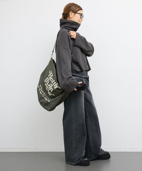 Deuxieme Classe(ドゥーズィエムクラス)の「BTN Nylon Bag(トートバッグ・レディース・カーキ・FREE)」の4枚目の写真