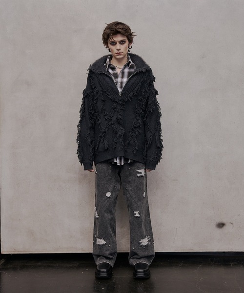 VI E DIT(ヴィエディット)の「Fur Docking Fringe Jacquard Knit/ファードッキングフリンジジャガードニット(ニット/セーター・メンズ・ブラック/グレー・1/2)」の11枚目の写真