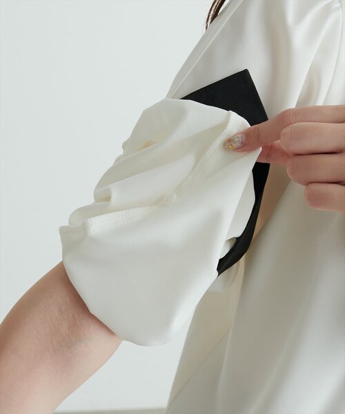 natural couture(ナチュラルクチュール)の「【WEB限定】パールリボンタイ付き配色ブラウス(シャツ/ブラウス・レディース・アイボリー/グレイッシュベージュ/サックスブルー/ピンクベージュ/ネイビー/ミント・FREE)」の17枚目の写真