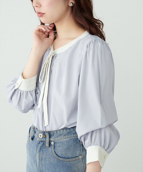 natural couture(ナチュラルクチュール)の「【WEB限定】パールリボンタイ付き配色ブラウス(シャツ/ブラウス・レディース・アイボリー/グレイッシュベージュ/サックスブルー/ピンクベージュ/ネイビー/ミント・FREE)」の20枚目の写真