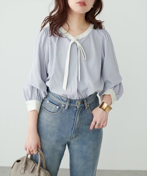 natural couture(ナチュラルクチュール)の「【WEB限定】パールリボンタイ付き配色ブラウス(シャツ/ブラウス・レディース・アイボリー/グレイッシュベージュ/サックスブルー/ピンクベージュ/ネイビー/ミント・FREE)」の22枚目の写真