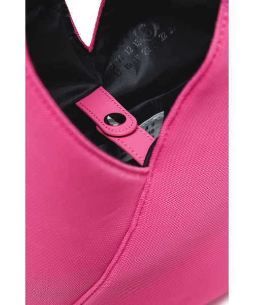 MM6 Maison Margiela(エムエムシックス メゾン マルジェラ)の「キッズ ハンドバッグ MM6 KID(ハンドバッグ・キッズ・ブラック/ピンク/ライトブルー・UNI)」の9枚目の写真