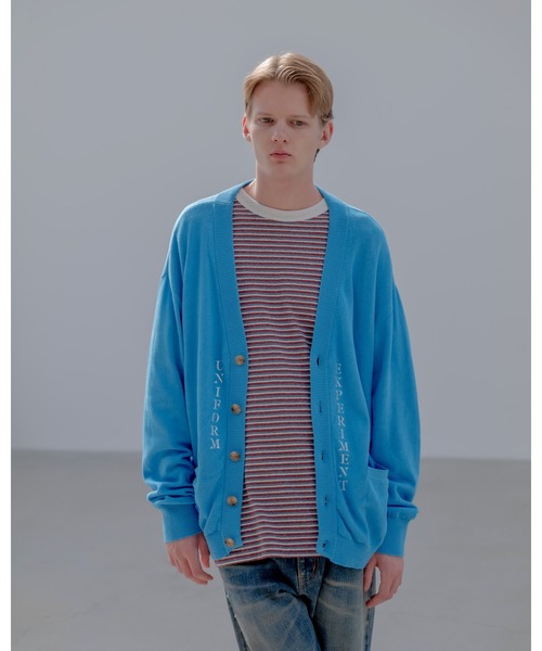 uniform experiment(ユニフォームエクスペリメント)の「STENCIL LOGO CARDIGAN(カーディガン/ボレロ・メンズ・ブラック/ライトブルー/オレンジ・2/3/4)」の4枚目の写真