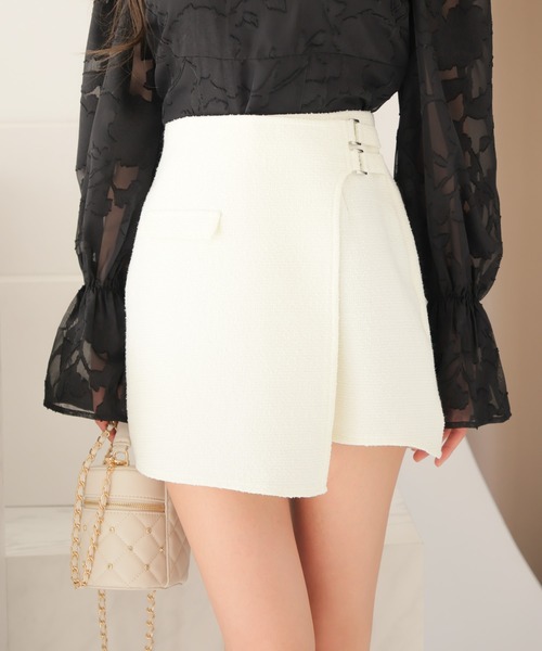 LIPSERVICE（リップサービス）の「ダブルベルトラップショートパンツ（その他パンツ・レディース・その他1/ホワイト/ブラック・S/M）」の2枚目の写真