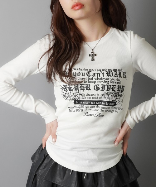 SPINNS（スピンズ）の「長袖カットソー/ロンT/レター（Tシャツ/カットソー・レディース・グレー/オフホワイト/ブラック・ONESIZE）」の5枚目の写真