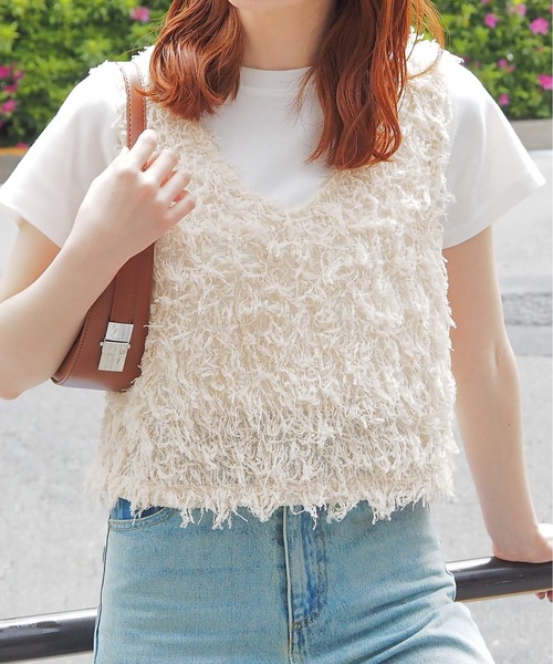 tiptop（ティップトップ）の「【丈が選べる】前後2wayフリンジベスト（ベスト・レディース・ホワイト系その他/アイボリー/ブラック/グレー系その他/グレー/ブラック系その他/ホワイト系その他3/ブラック系その他2/ホワイト系その他2/ブラック系その他3・SHORT/LONG）」の4枚目の写真