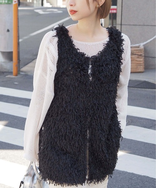 tiptop（ティップトップ）の「【丈が選べる】前後2wayフリンジベスト（ベスト・レディース・ホワイト系その他/アイボリー/ブラック/グレー系その他/グレー/ブラック系その他/ホワイト系その他3/ブラック系その他2/ホワイト系その他2/ブラック系その他3・SHORT/LONG）」の5枚目の写真