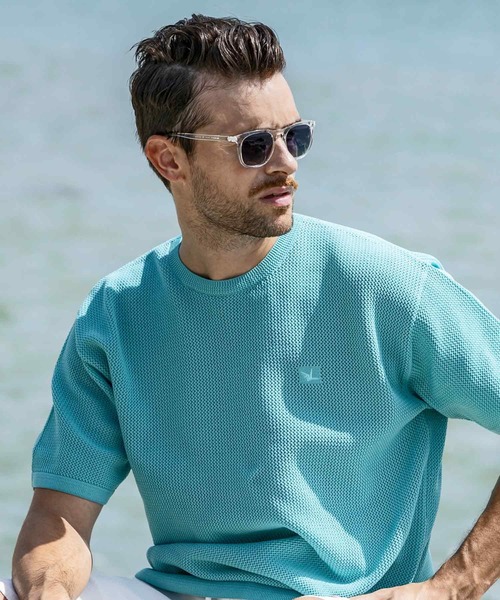 1PIU1UGUALE3  RELAX （ウノピゥウノウグァーレトレ リラックス）の「1PIU1UGUALE3 RELAX(ウノピゥウノウグァーレトレ リラックス)ワンポイントロゴ ロゴ刺繍 ベーシック 半袖ニットTシャツ 半袖Tシャツ（Tシャツ/カットソー・メンズ・ホワイト/サックスブルー/ブラック・XL/L/M/S）」の3枚目の写真