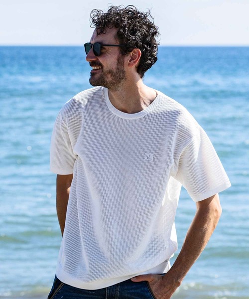 1PIU1UGUALE3  RELAX （ウノピゥウノウグァーレトレ リラックス）の「1PIU1UGUALE3 RELAX(ウノピゥウノウグァーレトレ リラックス)ワンポイントロゴ ロゴ刺繍 ベーシック 半袖ニットTシャツ 半袖Tシャツ（Tシャツ/カットソー・メンズ・ホワイト/サックスブルー/ブラック・XL/L/M/S）」の5枚目の写真