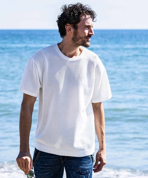 1PIU1UGUALE3  RELAX （ウノピゥウノウグァーレトレ リラックス）の「1PIU1UGUALE3 RELAX(ウノピゥウノウグァーレトレ リラックス)ワンポイントロゴ ロゴ刺繍 ベーシック 半袖ニットTシャツ 半袖Tシャツ（Tシャツ/カットソー・メンズ・ホワイト/サックスブルー/ブラック・XL/L/M/S）」の6枚目の写真