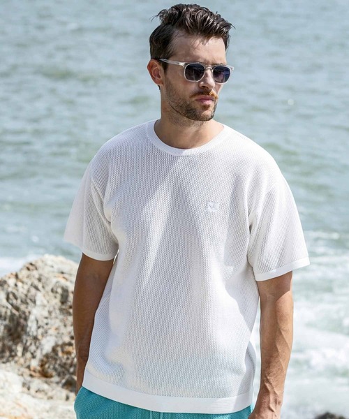 1PIU1UGUALE3  RELAX （ウノピゥウノウグァーレトレ リラックス）の「1PIU1UGUALE3 RELAX(ウノピゥウノウグァーレトレ リラックス)ワンポイントロゴ ロゴ刺繍 ベーシック 半袖ニットTシャツ 半袖Tシャツ（Tシャツ/カットソー・メンズ・ホワイト/サックスブルー/ブラック・XL/L/M/S）」の8枚目の写真