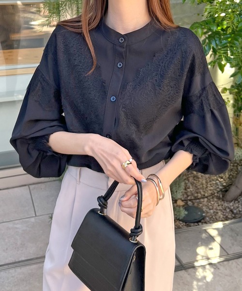 Futier land（フューティアランド）の「【4色展開】レースドッキングブラウス（シャツ/ブラウス・レディース・ライトグレー/ホワイト/ブラック/ピンクベージュ・LARGE/MEDIUM/X-LARGE）」の5枚目の写真