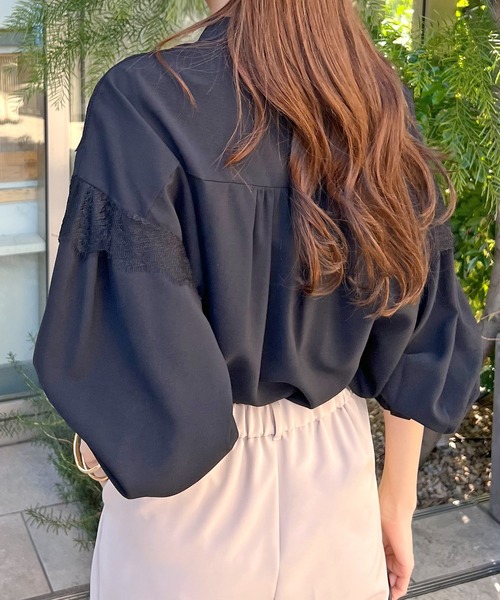 Futier land（フューティアランド）の「【4色展開】レースドッキングブラウス（シャツ/ブラウス・レディース・ライトグレー/ホワイト/ブラック/ピンクベージュ・LARGE/MEDIUM/X-LARGE）」の6枚目の写真