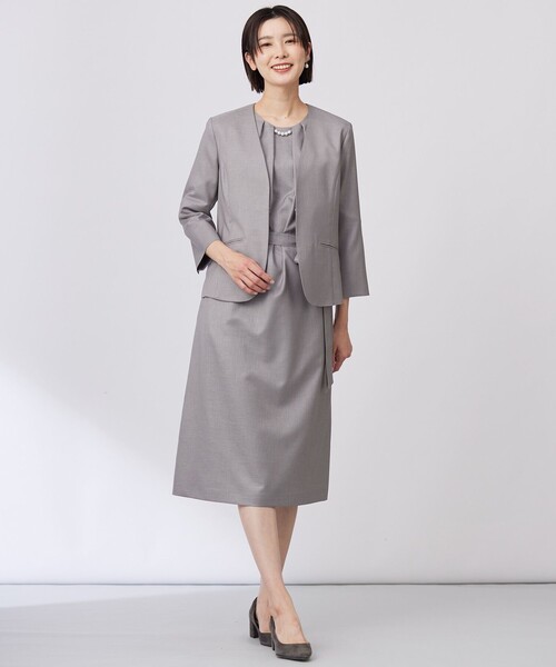 J.PRESS(ジェイプレス)の「【セットアップ対応・洗える・UVケア・吸水速乾】OXIJEWELストレッチ ノーカラー ジャケット(ノーカラージャケット・レディース・ネイビー系/シルバー系/ライトグレー系/ベージュ系・T13/T15)」の19枚目の写真