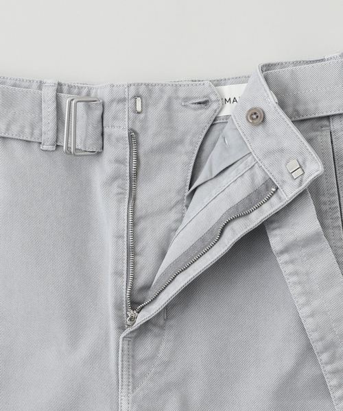 LEMAIRE（ルメール）の「LEMAIRE (ルメール) TWISTED BELTED PANTS/LD1036 PA326LD1036（スラックス・メンズ・スカイブルー・MEDIUM/SMALL）」の3枚目の写真