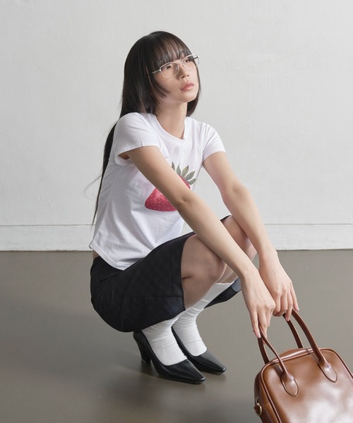 UNE MANSION(ユヌマンション)の「【UNE ORIGINAL】 サイドラウンドスリットフルーツプリントミニチビTシャツカットソー(Tシャツ/カットソー・レディース・ホワイト系2/ホワイト系1/ホワイト系3/ホワイト系4・FREE)」の6枚目の写真