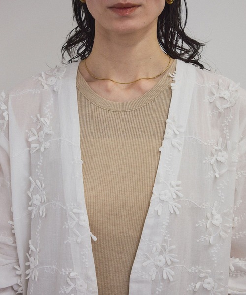 SALON adam et rope'（サロン アダム エ ロペ）の「【WEB限定】３Dフラワーレースジャケット［セットアップ対応］（シャツ/ブラウス・レディース・ブラック/ホワイト・FREE）」の16枚目の写真
